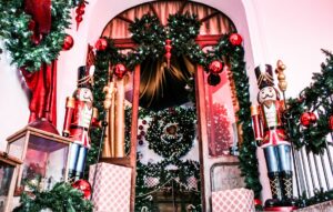 casa di babbo natale a candela